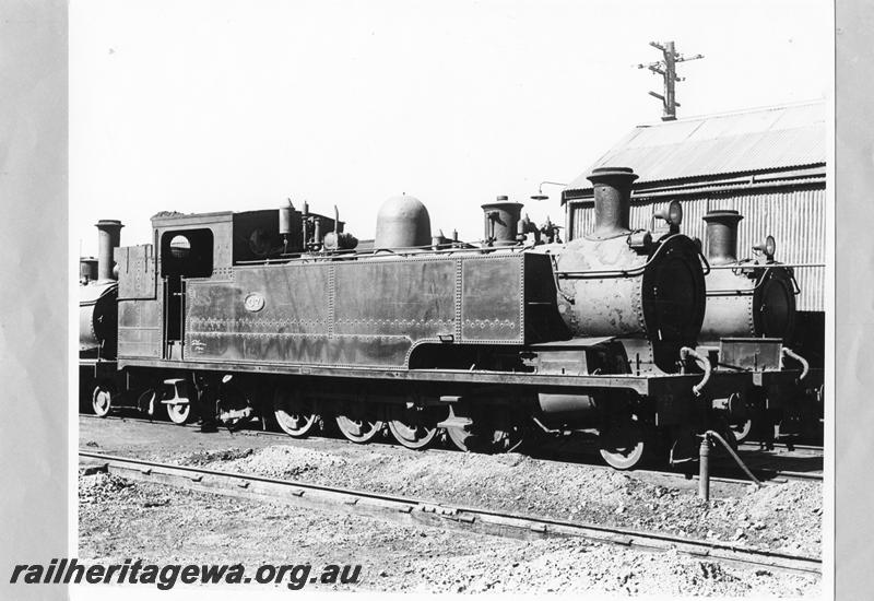 P09564
K class 37, Fremantle loco depot, side and front view
