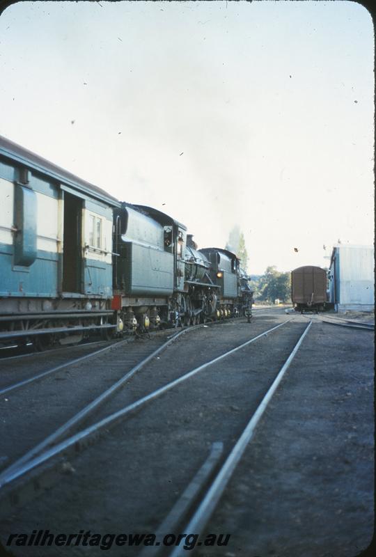 P09652
W class 942, W class, 'Apple Festival Train', Donnybrook. PP line.
