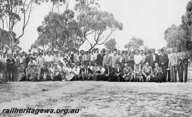 P10418
Members of the Secretary and Chief Traffic Manager's branches pictured at a railway picnic, group photo.
