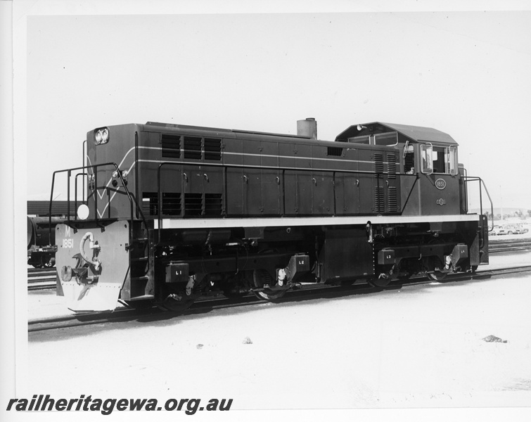 P10720
M class 1851 diesel hydraulic shunting locomotive, manufactured by Walkers in Queensland, pictured at Kewdale 
