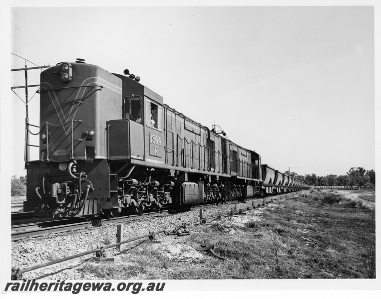 P10787
R class 1904 and another R class diesel with side chains, double heading, Bauxite train, front and side view
