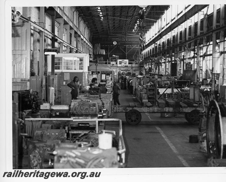 P10810
Traction motor and alternator overhauls in progress, workers, Fitting Shop Annexe, Midland Workshops, ground level view

