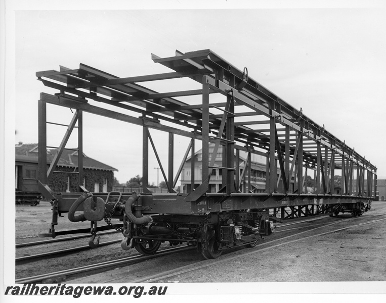 P10830
QMC car carrier wagon, Midland Workshops, end and side view
