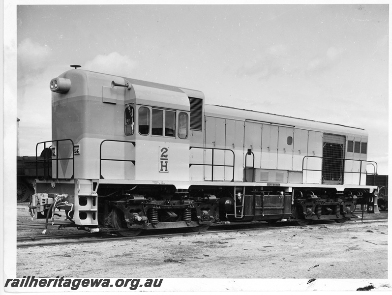 P10847
H class 2, end and side view
