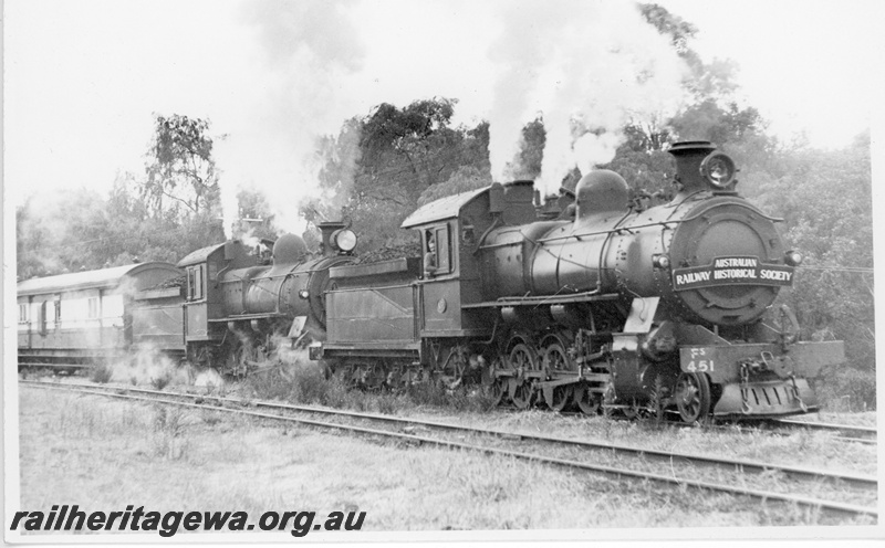 P10918
FS class 451 and 420 steam locomotives hauling an ARHS RESO Train photographed at Beela. BN Line.
