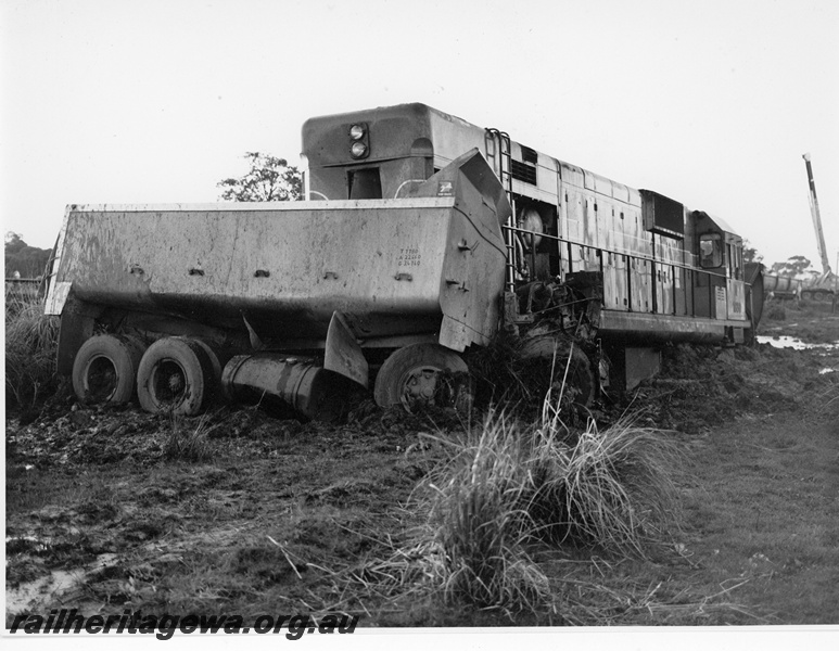 P10949
2 of 7. Rear view  of derailed N class 1880 at Wagerup, SWR line and the remains of the sand truck. Date of derailment 11/9/1981
