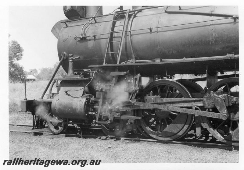 P11025
MRWA C class 18, view of cylinder and motion gear, taken at Gingin, MR line on the ARHS tour to Mooliabeenee
