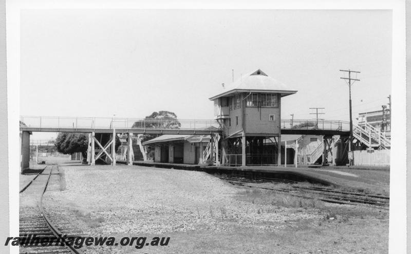 P11040
Signal box, footbridge, station buildings, Claremont, view along the track looking towards Perth, similar to P11039 but from in line with the third platform
