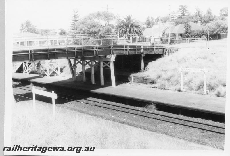 P11043
Platforms, over traffic bridge, Swanbourne, elevated view looking towards Perth
