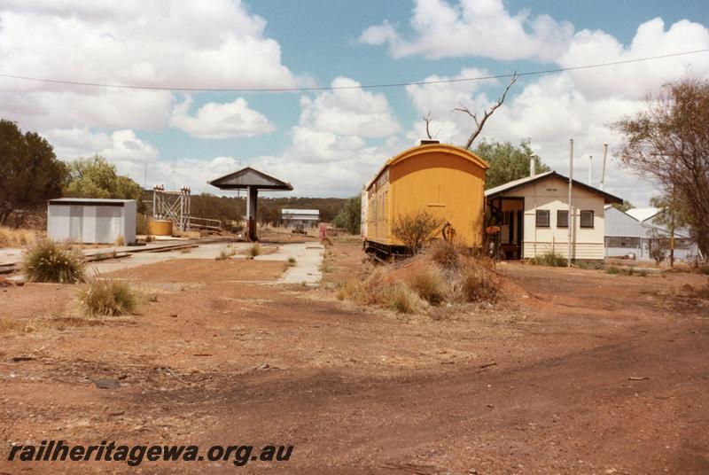 P11053
Loco servicing facility, Mullewa, NR line, view along track shows a VW class carriage
