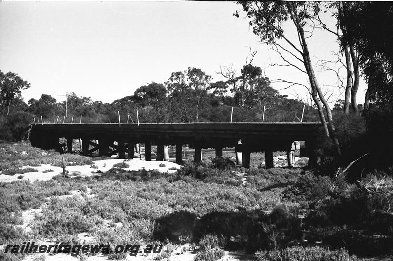 P11190
Trestle bridge over the Avon River, Kweda, BC line
