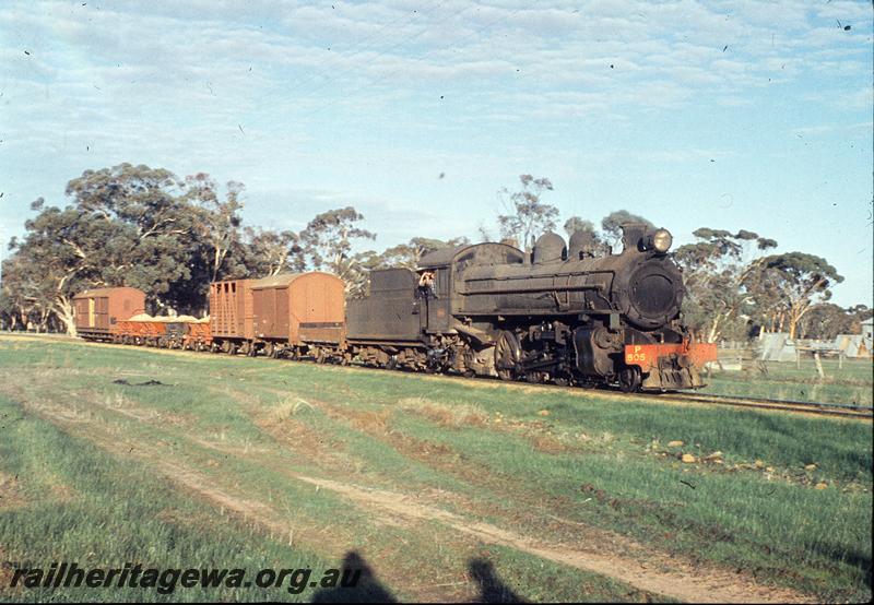 P11468
P class 505, goods train including LA class ballast wagons one of which in MRWA livery..
