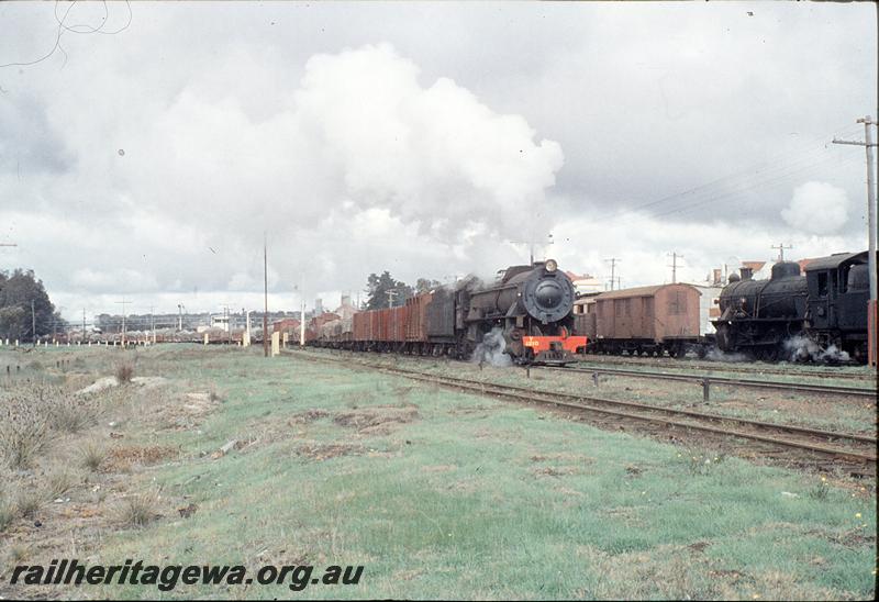 P11518
V class 1210, up goods, signal box and signals in distance, departing Narrogin. GSR line.
