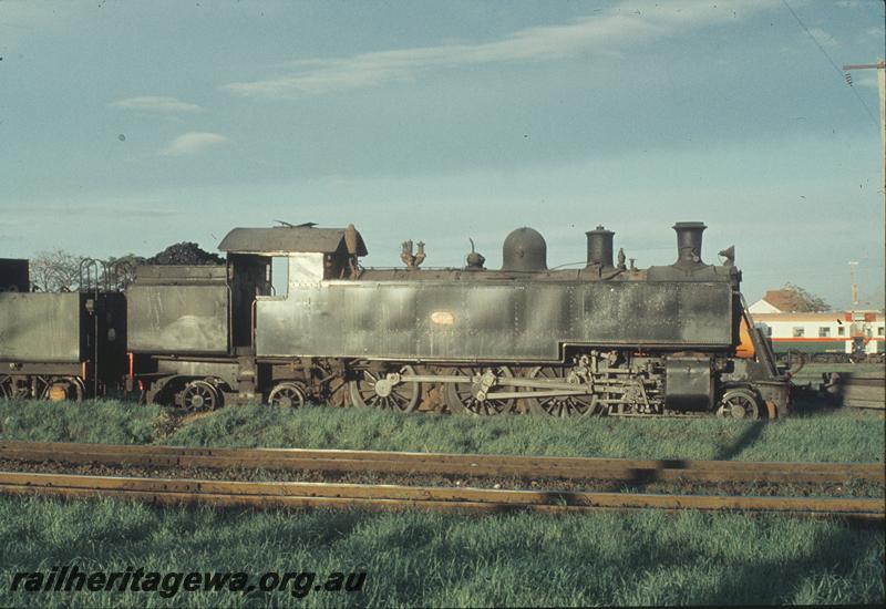 P11550
DM class 582, East Perth loco depot. ER line.
