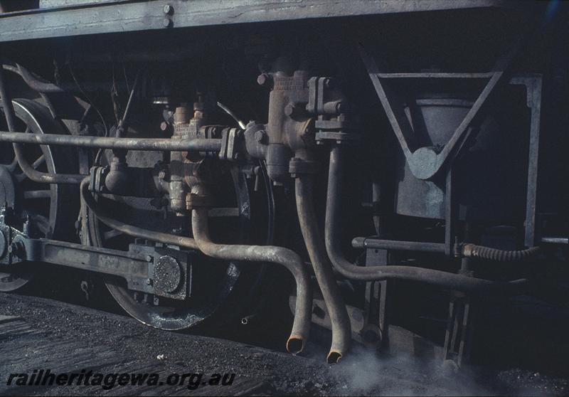 P11553
Injector and brake gear detail, FS class 463, East Perth loco shed. ER line.
