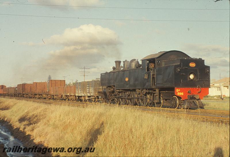 P11736
DD class 596,ex MRWA PB class wagon behind the loco, suburban goods. ER line.
