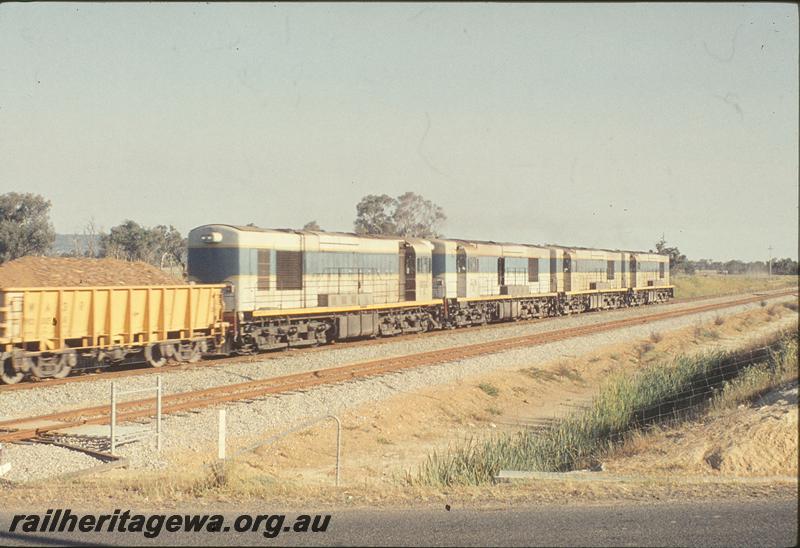 P11743
K class 209, plus 3 x K class, up iron ore, between Midland and Forrestfield. ER line.

