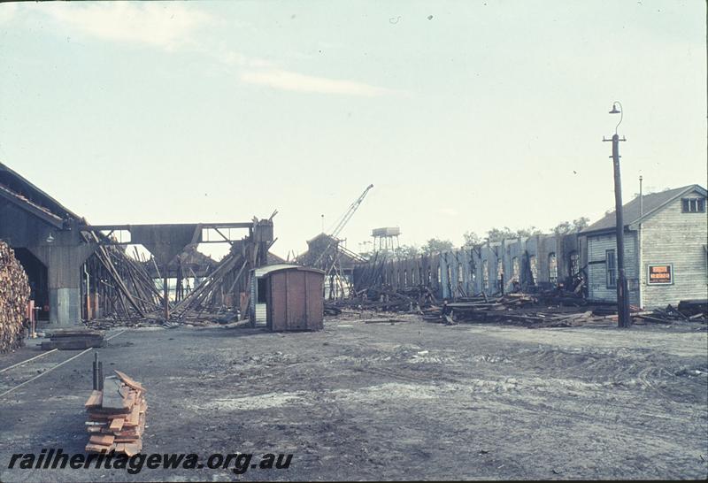 P11948
East Perth loco shed, demolition in progress. ER line.
