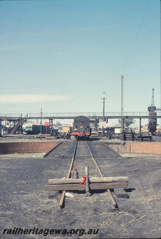 P11965
P class 508, on turntable, East Perth loco shed. ER line.
