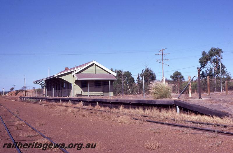 P12509
Station building, Mullewa, end view west side, NR line

