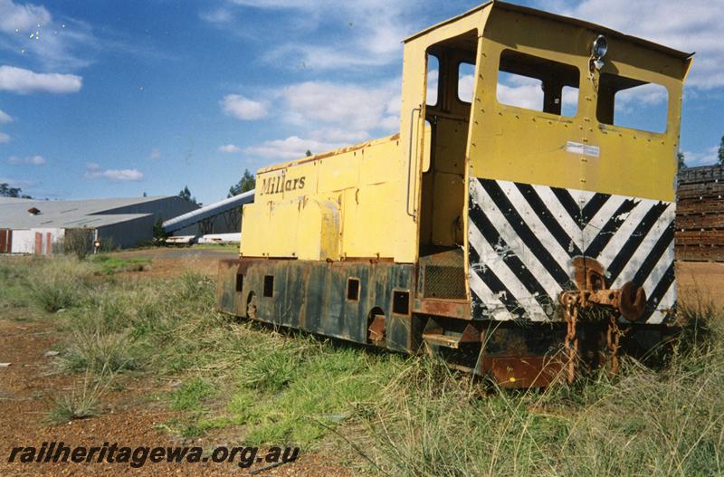 P12560
Millars 0-4-0 diesel loco 