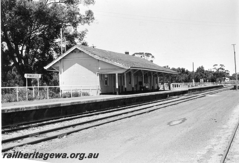 P13211
Station building, Pingelly, GSR line view across the yard looking south
