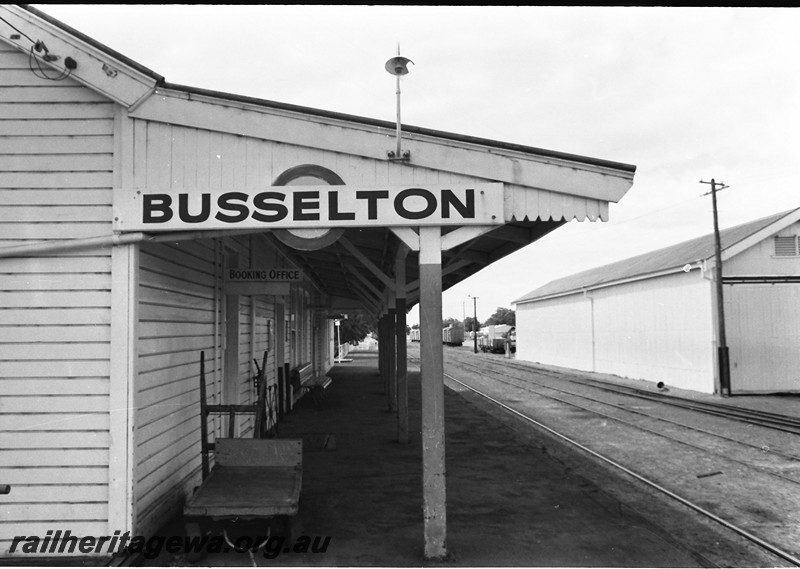 P13937
14 of 32 images of the railway and jetty precincts of Busselton, BB line, station building, end view showing the nameboard
