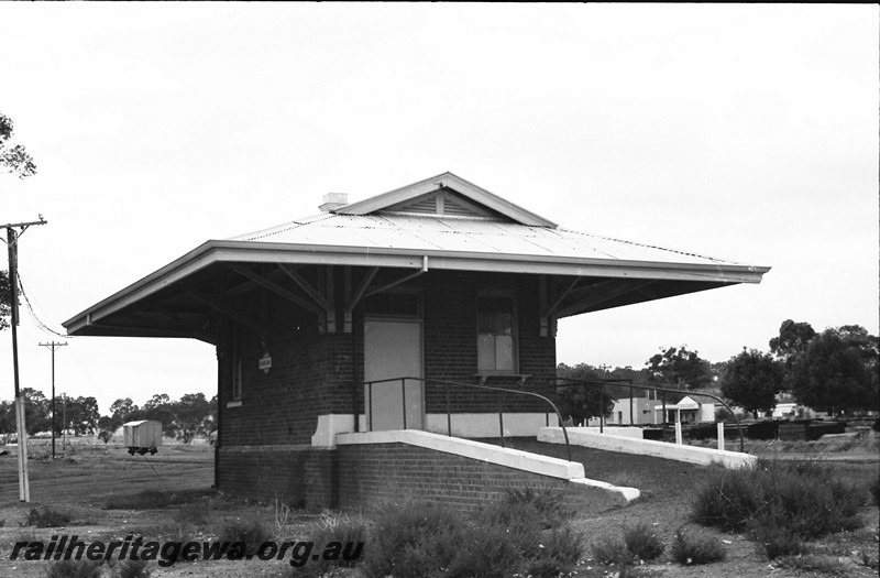 P13965
Station building (Traffic Office), Darkan, BN line, view of the side and entrance end
