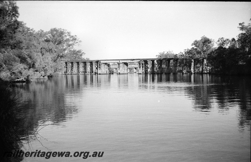 P13992
Trestle bridge with steel central spans, Guildford, side view from the upstream side..
