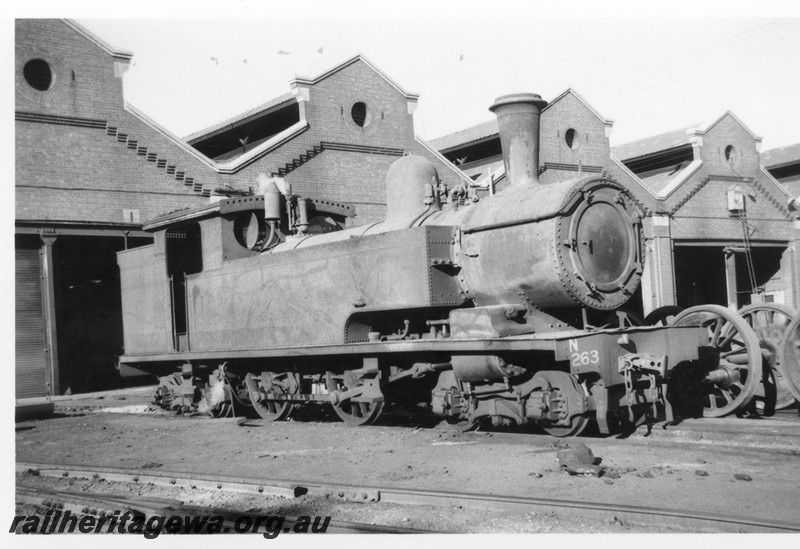P14232
N class 263, being used as a steam cleaning loco, East Perth Loco Depot
