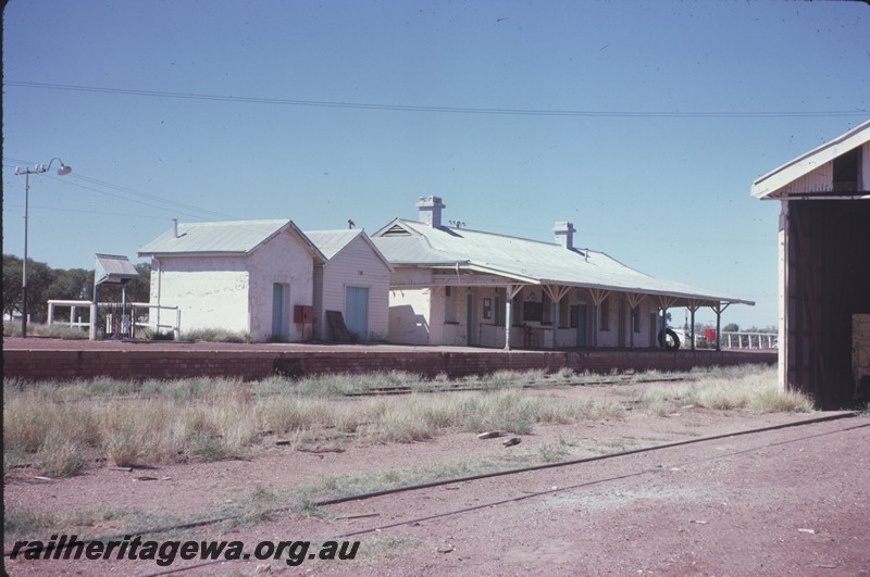 P14269
Station buildings, end and side view, lever frame, part of goods shed, Mount Magnet, NR line.
