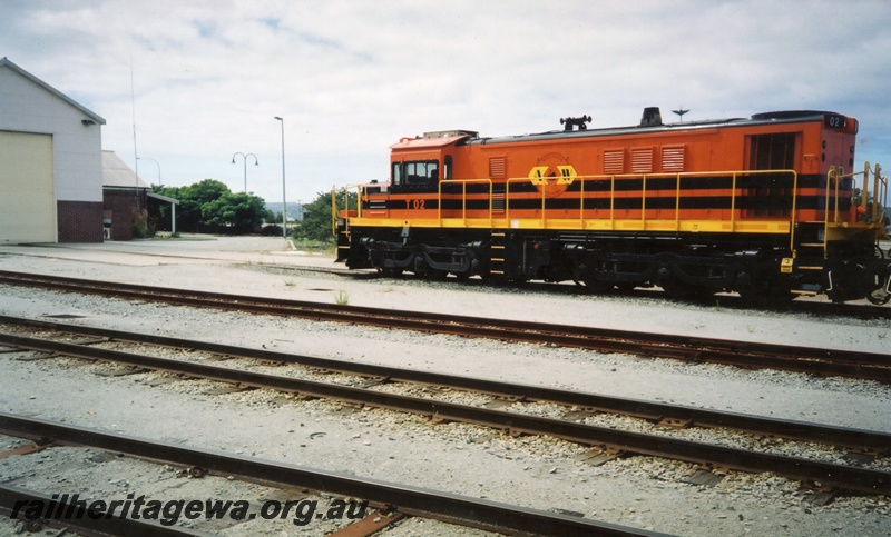 P15368
T class 02 diesel locomotive stabled outside the Albany Locomotive depot. GSR line, The locomotive is in the Genesee & Wyoming colour scheme.
