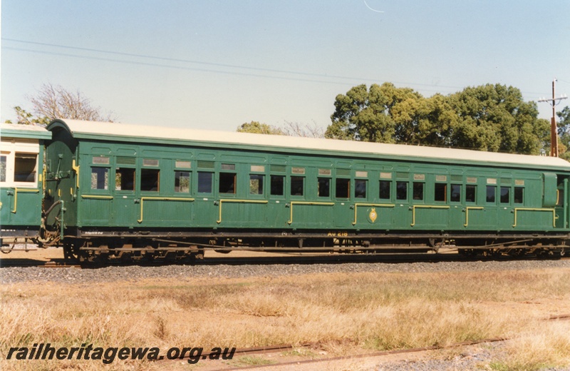 P15417
AS class 218 carriage with brake compartment, all over green livery, mainly side view, Boyanup
