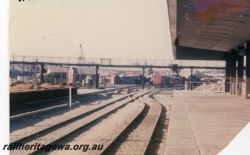 P16319
East Perth terminal construction, platforms, canopy, overhead footbridge, East Perth, ER line
