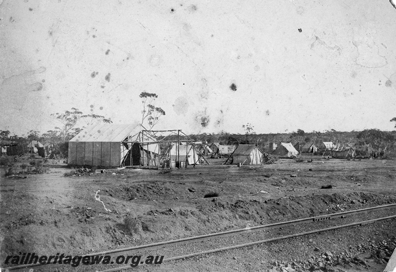 P16841
Commonwealth Railways (CR) - TAR line camp site showing tents. Unknown location. C1916
