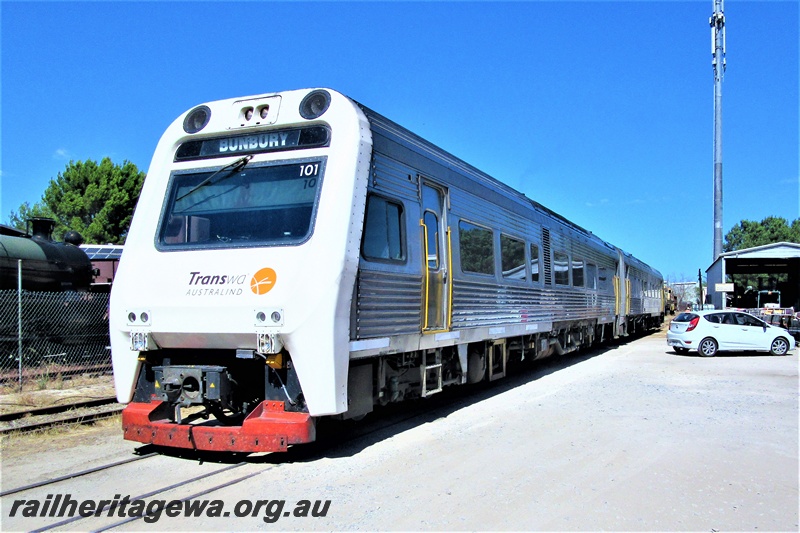 P16890
PTA Australind railcar ADP class 101 trailing ADP class 103 through the Rail Transport Museum site, Bassendean, en route to UGL for servicing
