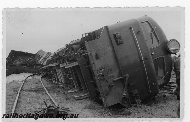 P16921
Carrabin derailment of number 94 goods. 13th June 1955, Close up of X class 1004 