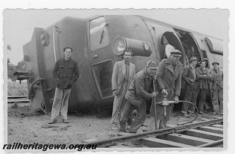 P16923
Carrabin derailment of number 94 goods. 13th June 1955, Close up photo of X class 1004 
