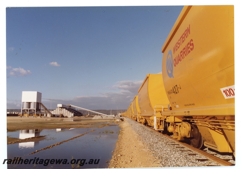 P16943
WHA class 31427 Western Quarries wagon at Western Quarries unloading site, Kewdale.
