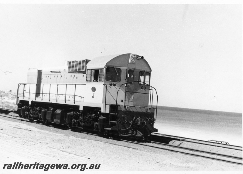 P17879
J class 104 standard gauge diesel locomotive at Leighton Yard. 
