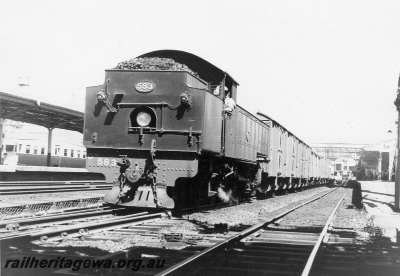 P18291
DM class 583, bunker first, on goods train, suburban railcar, platforms, Perth station, c1966
