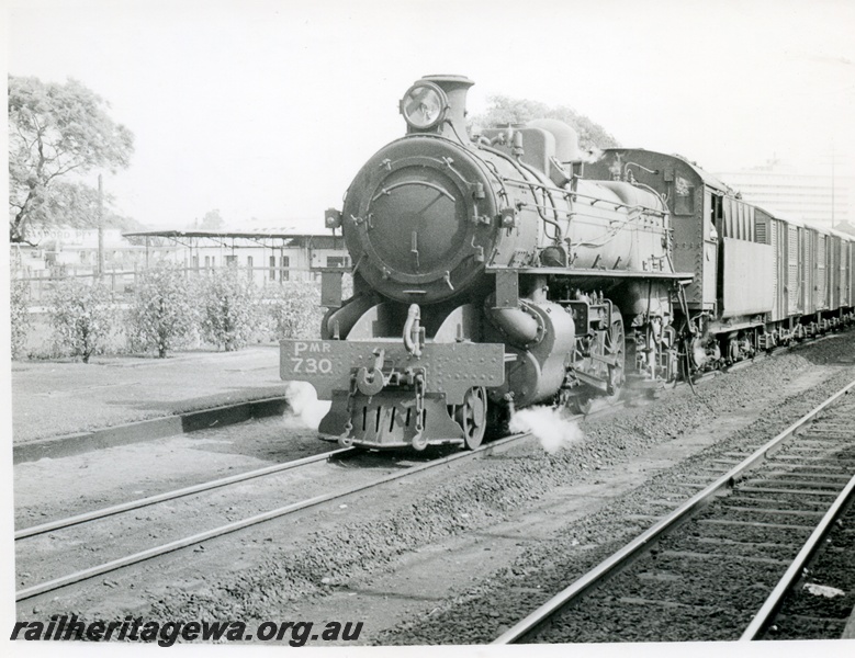 P18376
PMR class 730 on No 37 goods train, leaving East Perth, SWR line
