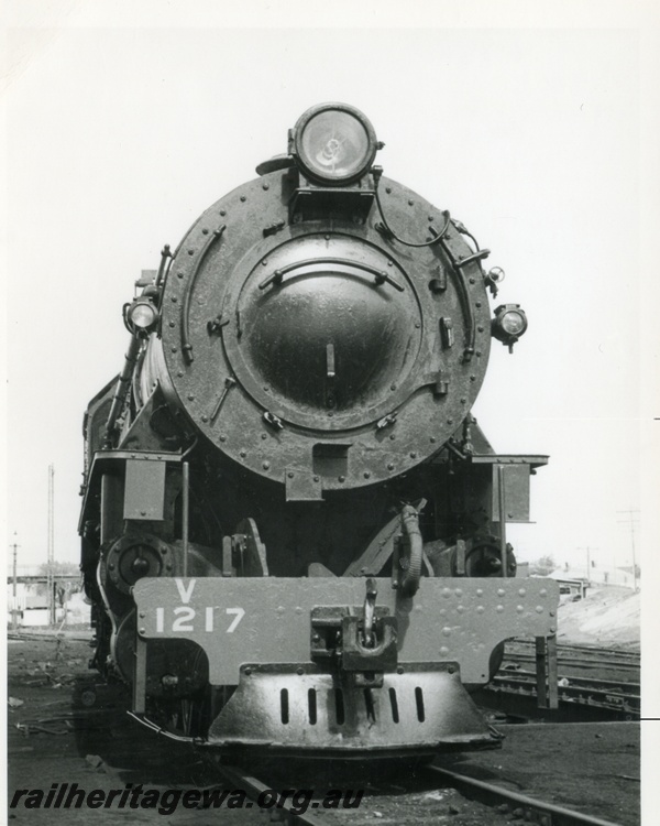 P18378
V class 1217, front on view
