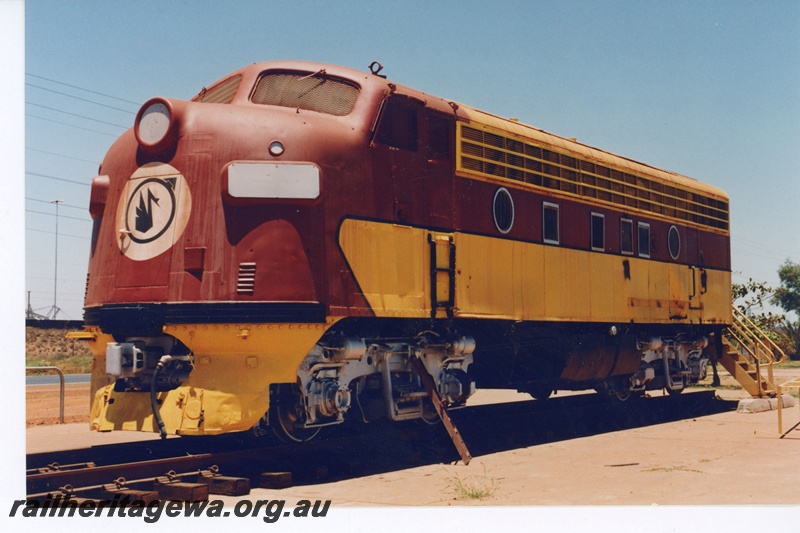 P18871
Mount Newman (MNM) F7A class 5451 preserved at Don Rhodes Park Port Hedland. Originally preserved at Sports Ground Port Hedland.
