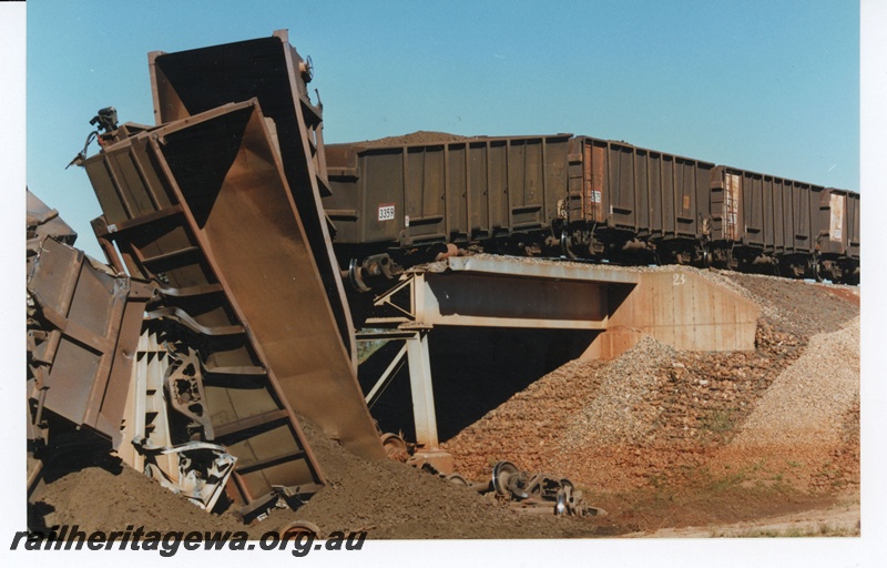 P18908
Mount Newman (MNM) loaded ore train derailment
