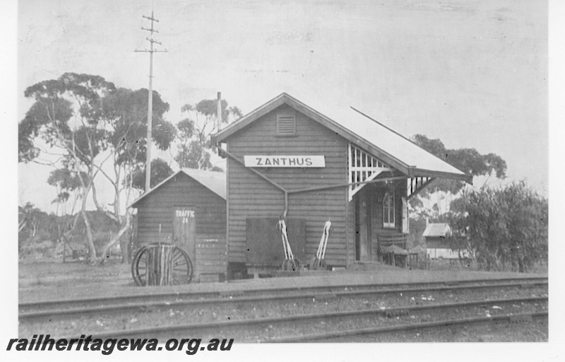 P19184
Commonwealth Railways (CR) station building, point levers, traffic building, tracks, Zanthus, TAR line, station building now preserved at Railway Museum Bassendean
