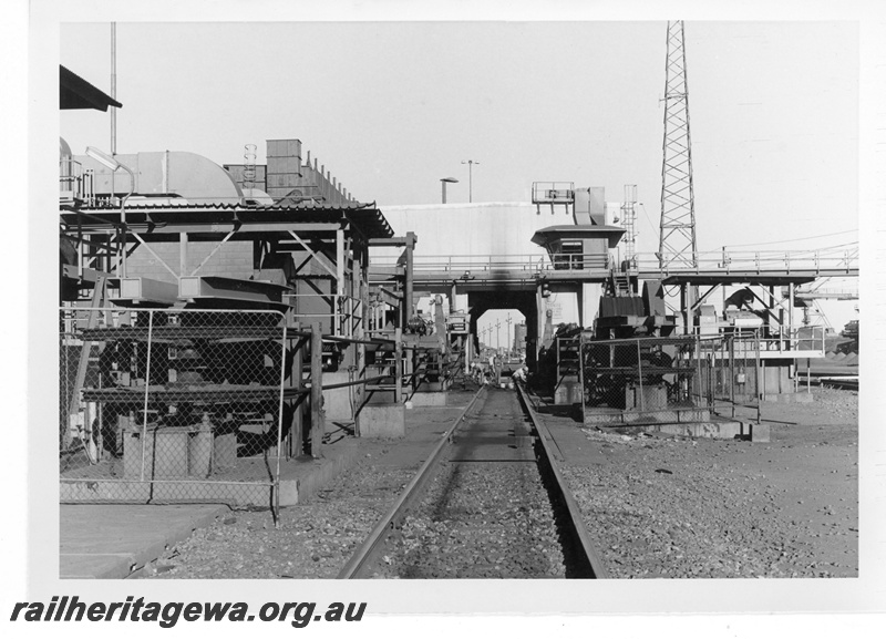P19229
Mount Newman Mining (MNM) drivers view entering the car dumper Port Hedland.
