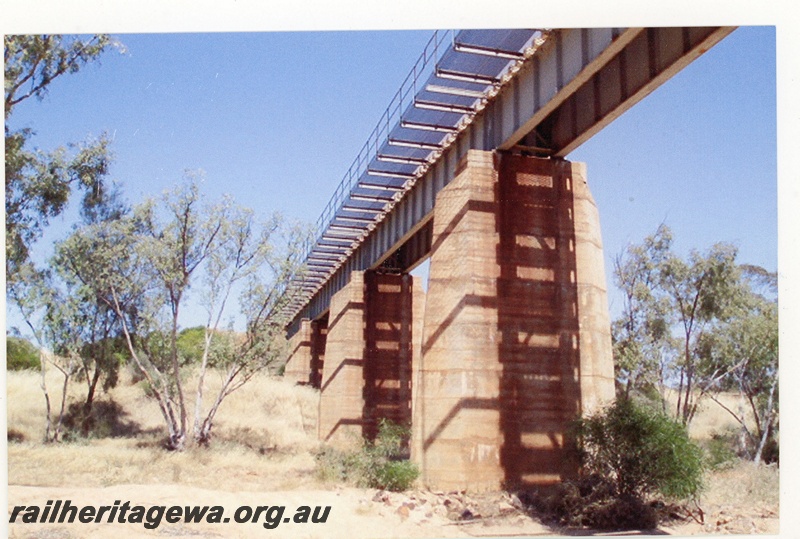 P19331
Bridge, concrete and steel, Eradu, NR line, view from dry river bed
