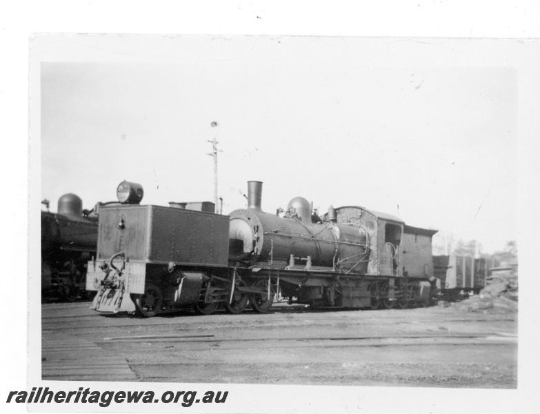 P19347
MSA class Garratt loco, front and side view
