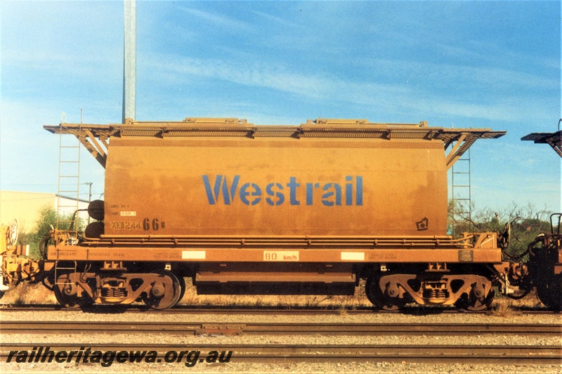P19357
Westrail XEB class 24466B mineral sands hopper, yellow livery with 